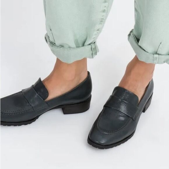 Textured leather heeled loafer 40 TAN - Picture 2 of 14